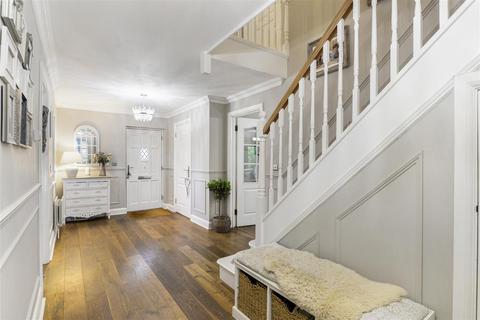 5 bedroom detached house for sale, Redwell Grove, Kings Hill, ME19 4BU