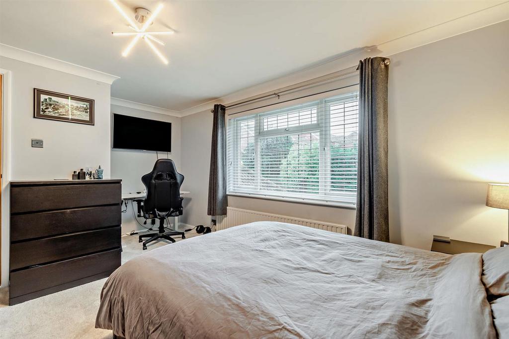 8676384-interior32-800.jpg