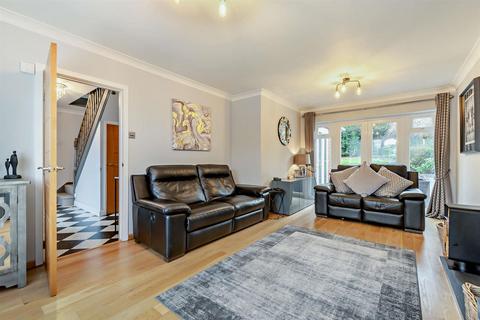 4 bedroom detached house for sale, Mallings Drive, Bearsted, Maidstone
