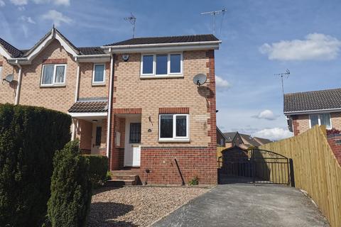2 bedroom house to rent, Oulton Drive, Oulton, Leeds, West Yorkshire, UK, LS26