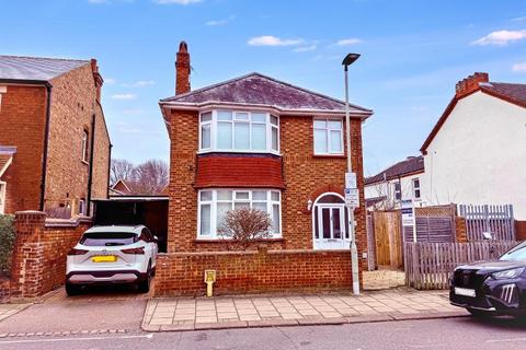 3 bedroom detached house for sale, Bedford MK40