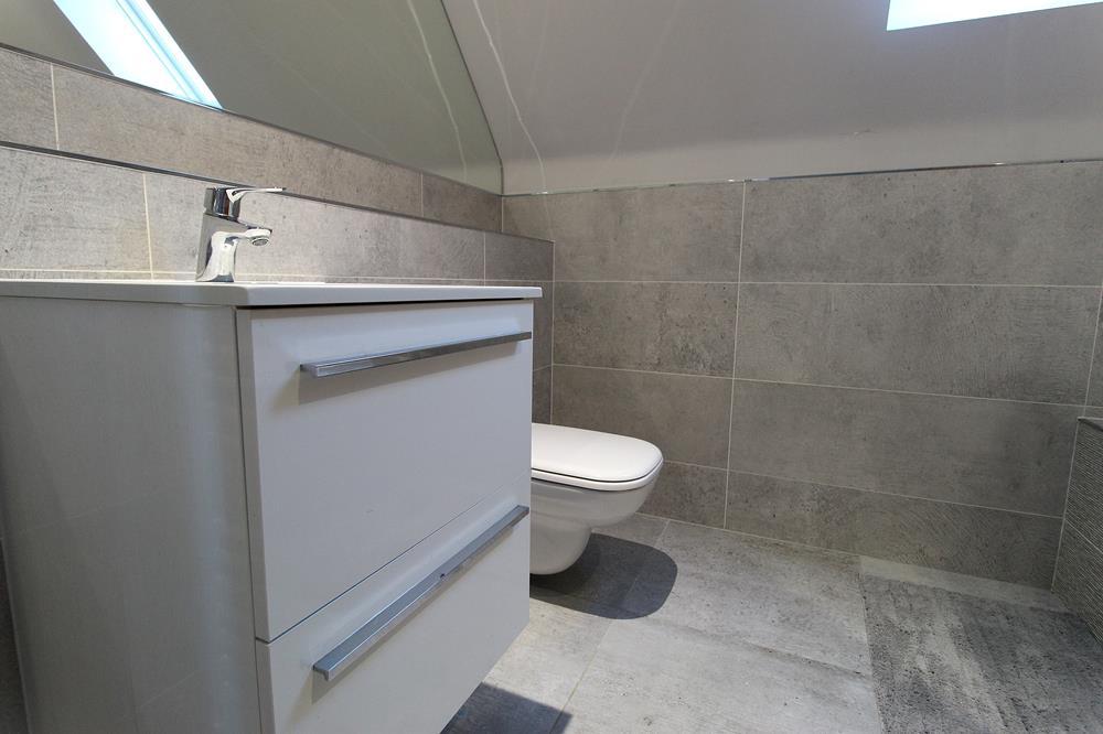 Bathroom Alt