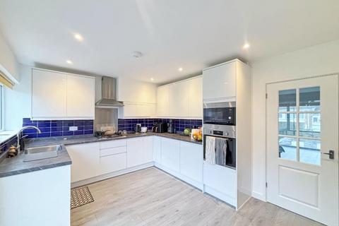 undefined, Forestdale CR0