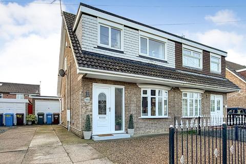 3 bedroom semi-detached house for sale, Hathersage Road, Hull HU8