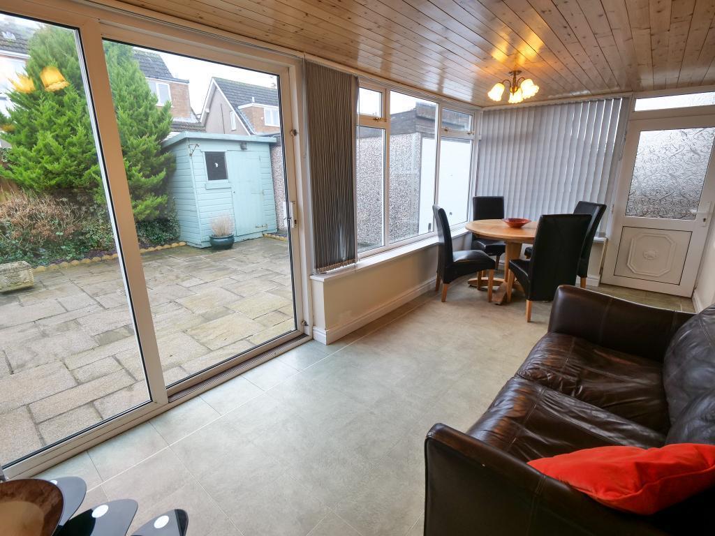 Conservatory Dual Aspect