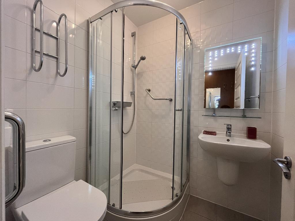En-Suite Shower Room/WC