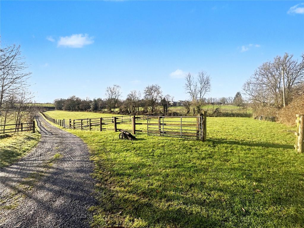 Entrance Driveway