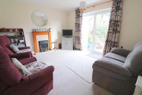 2 bedroom bungalow for sale, Luton LU3