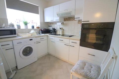2 bedroom bungalow for sale, Luton LU3