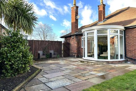 3 bedroom detached bungalow for sale, London Road, Balderton, Newark