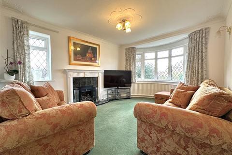 3 bedroom detached bungalow for sale, London Road, Balderton, Newark