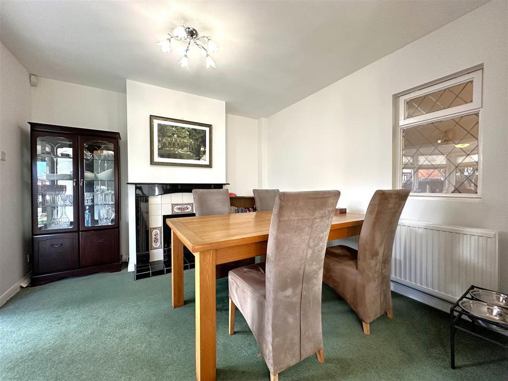 Dining Room 955