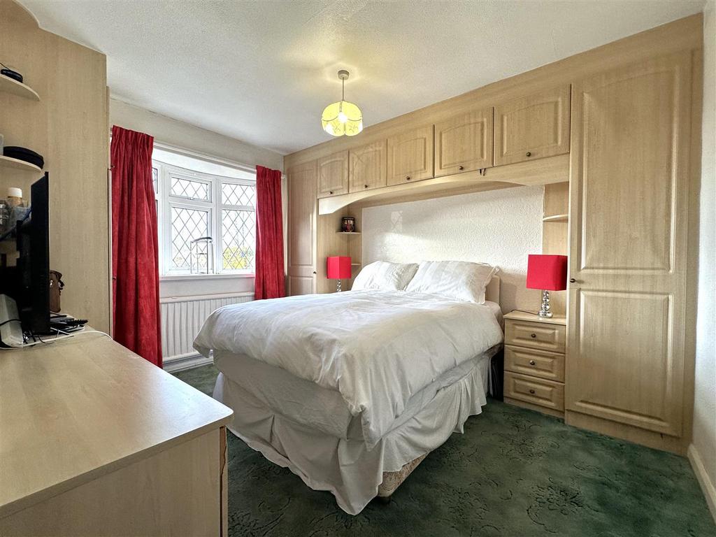 Master Bedroom 985