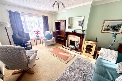 3 bedroom semi-detached bungalow for sale, Melrose Close, Worthing, West Sussex, BN13 1NY
