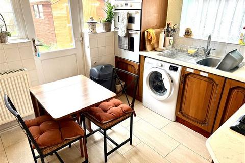3 bedroom semi-detached bungalow for sale, Melrose Close, Worthing, West Sussex, BN13 1NY