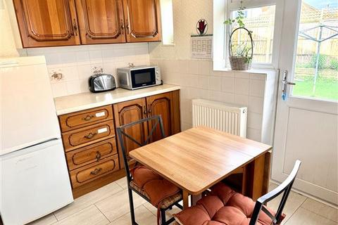 3 bedroom semi-detached bungalow for sale, Melrose Close, Worthing, West Sussex, BN13 1NY