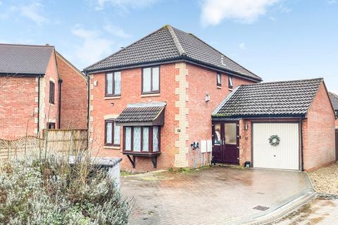 4 bedroom detached house for sale, Wellfield Court, Willen, Milton Keynes, MK15