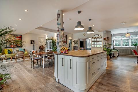 undefined, Hadlow Road, Tonbridge, Kent