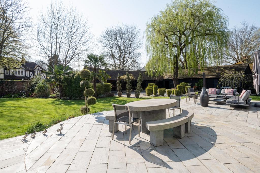 Sun Terrace/Gardens