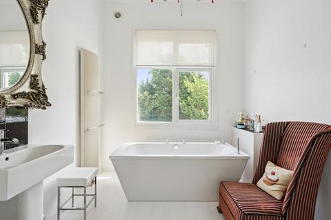 4 bedroom semi-detached house for sale, Birchlands Avenue, London, SW12