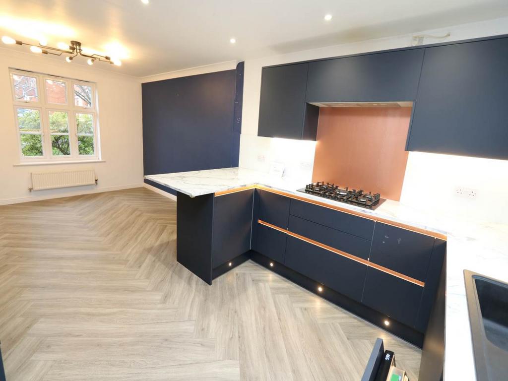 Kitchen (2)