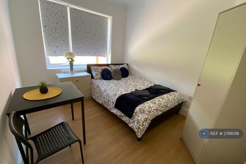 undefined, Eastern Avenue East, Romford, RM1