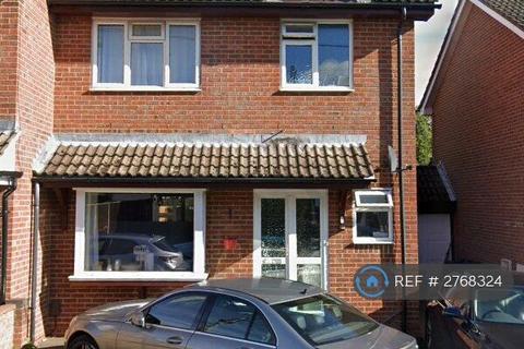 undefined, Bullers Road, Farnham, GU9