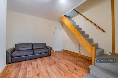 2 bedroom terraced house to rent, Reservior Road, Birmingham, B29
