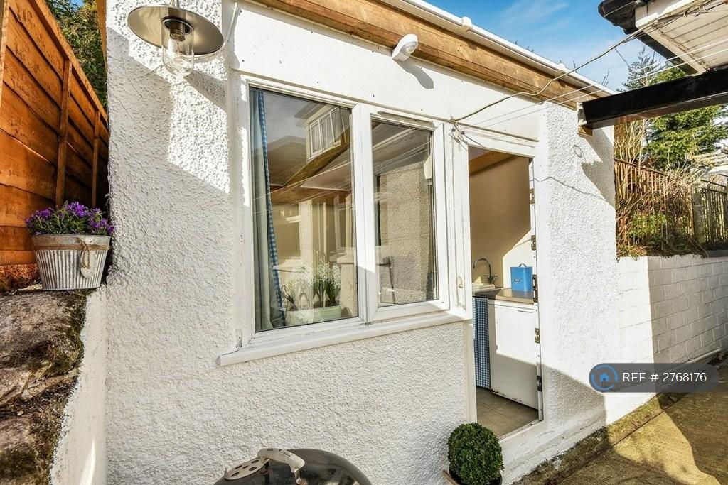 Detached Utility Room Outside