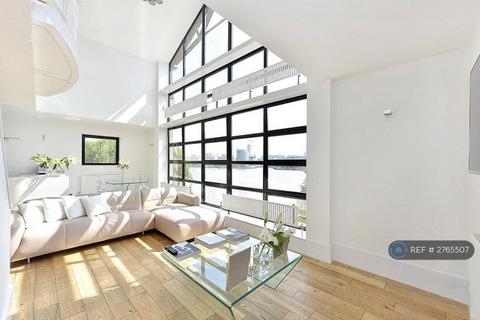 undefined, Chart House, London, E14