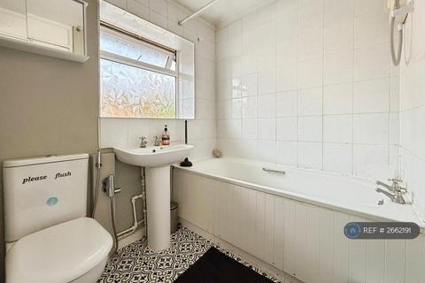 undefined, Oaksey Road, Swindon, SN2