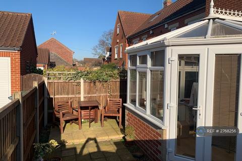 4 bedroom end of terrace house to rent, Trafalgar Yard, Aylsham, Norwich, NR11