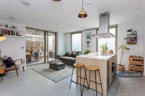 undefined, Monohaus, London, E8