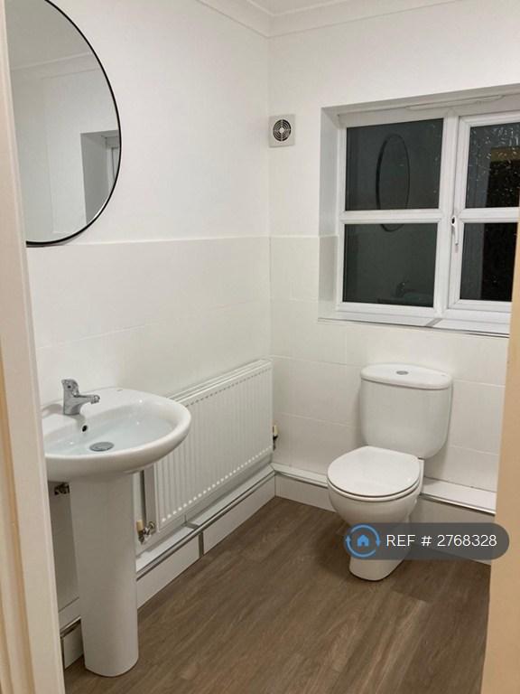 Main Bathroom