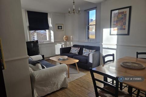 2 bedroom flat to rent, Catherine Grove, London, SE10