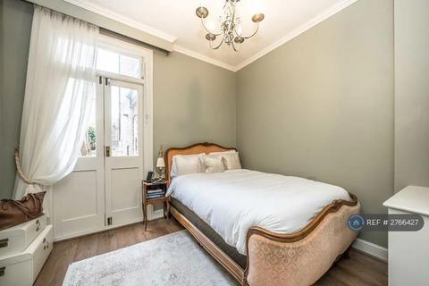2 bedroom maisonette to rent, Gayville Road, London, SW11