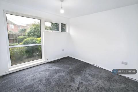 3 bedroom end of terrace house to rent, Edge Court, Durham, DH1