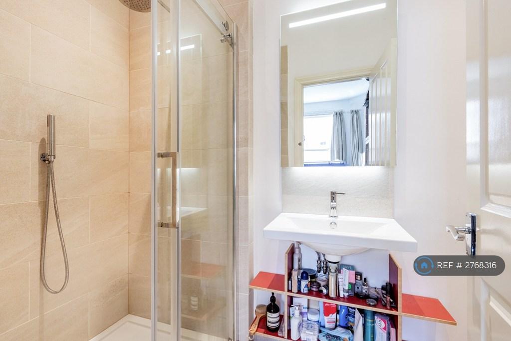 En Suite Shower