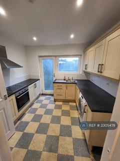 2 bedroom terraced house to rent, Corsham Road, Swindon, SN2