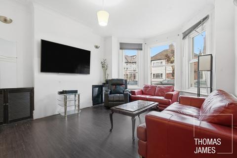 5 bedroom terraced house for sale, Fallow Court Avenue, London, N12