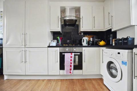 3 bedroom terraced house for sale, Bawn Drive, Farnley, Leeds