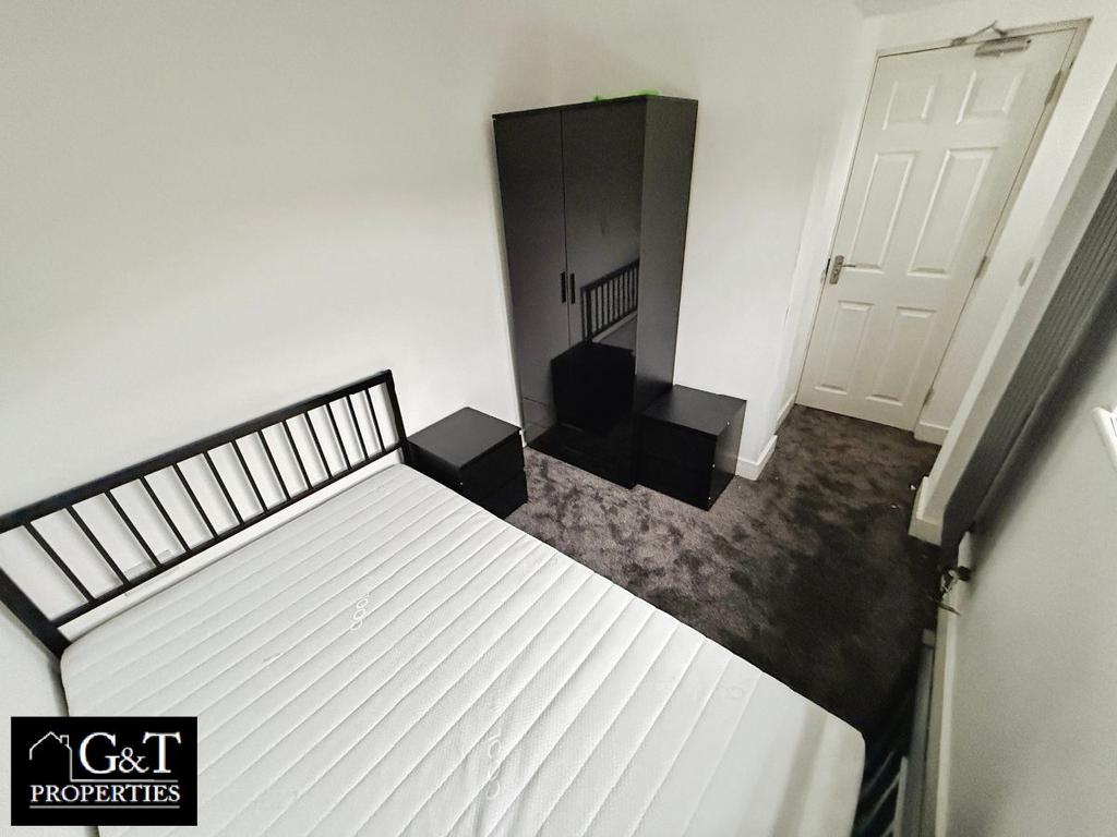 Double Bedroom
