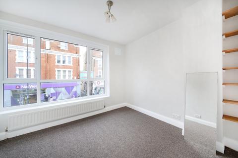 2 bedroom flat to rent, Tooting High Street, London SW17
