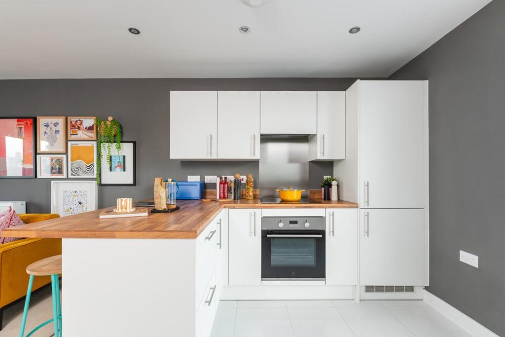 Space to cook and dine