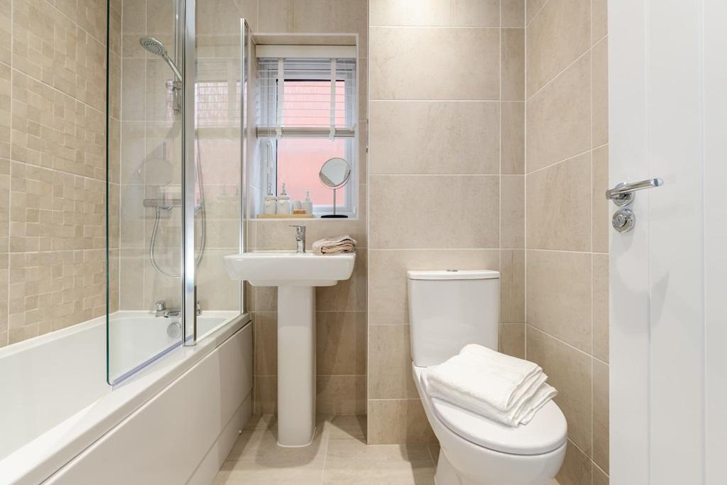 The Gosford family Bathroom