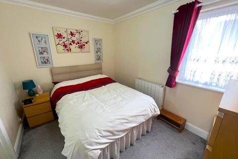 2 bedroom terraced house for sale, Hookstone Way, Woodford Green IG8