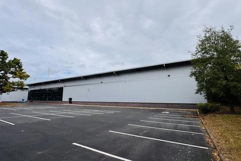 Warehouse to rent, Hartlebury Trading Estate Hartlebury DY10 4JB