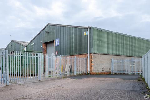 Warehouse to rent, Units 24A-24D Airfield Industrial Estate Hixon ST18 0PF