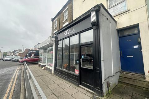 Retail property (high street) to rent, 72 Tavistock St Bedford MK40 2RP