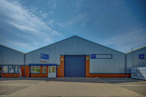 Warehouse to rent, Station Rd Birmingham B46 1JP